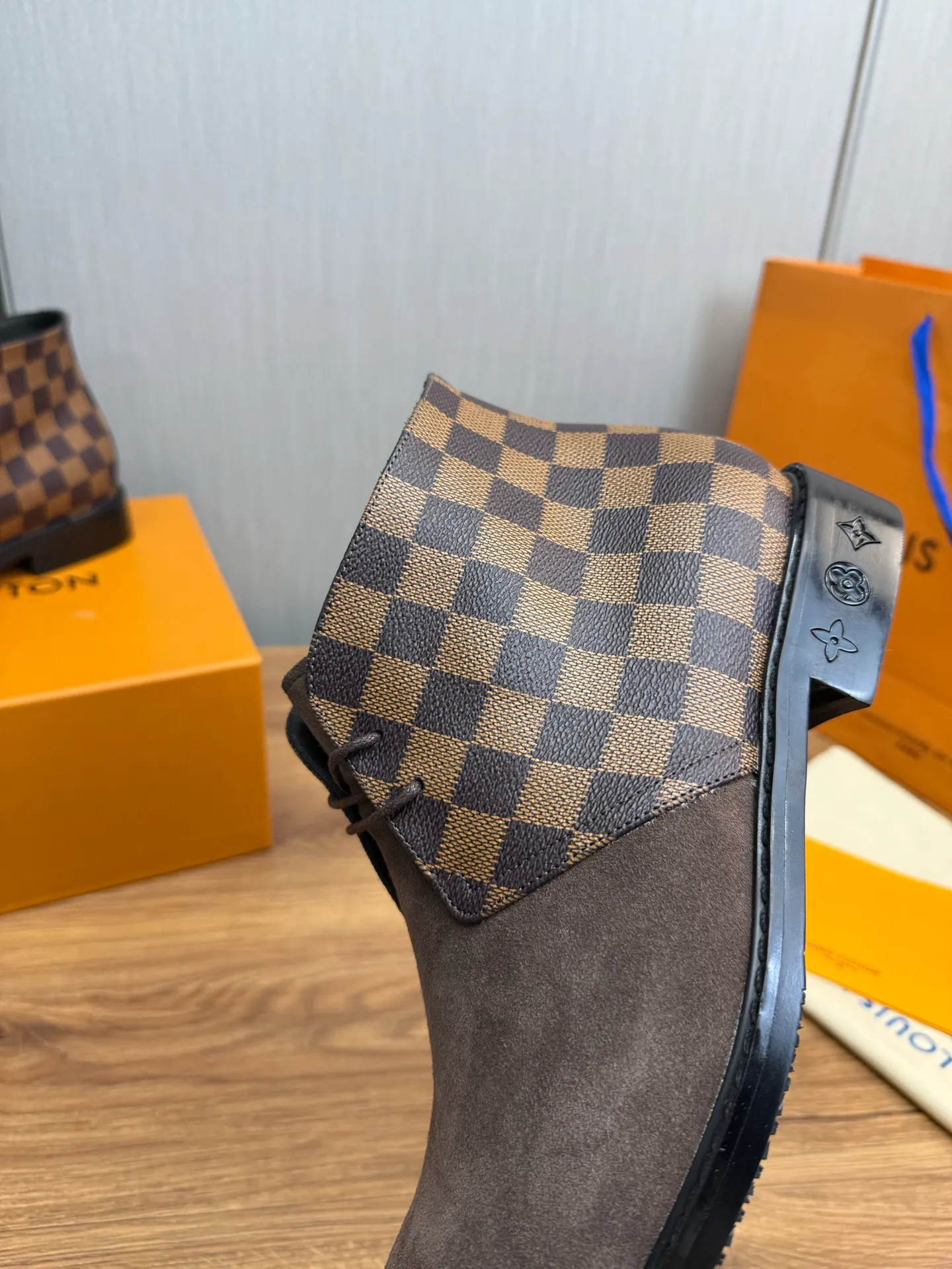 Men's shoes 💰760💰 LV. - Men's business casual leather shoes, top quality cow products. 1:1 shipment ⬆️Luxury and noble 👞All imported original brand leather materials, just to create a more comfortable wearing experience, upper: original cowhide ➕Imported full cow lining, original outsole ✔️16-45 (38.45 non-returnable)